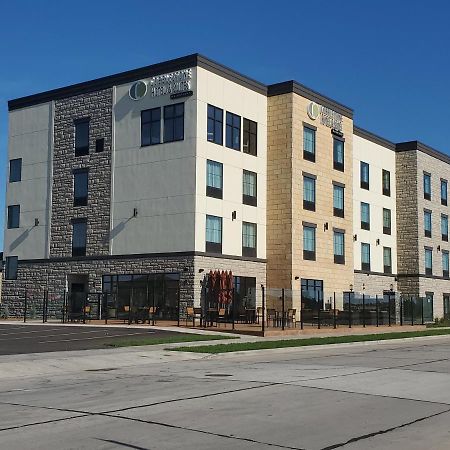 Cobblestone Hotel & Suites - Two Rivers Exterior foto